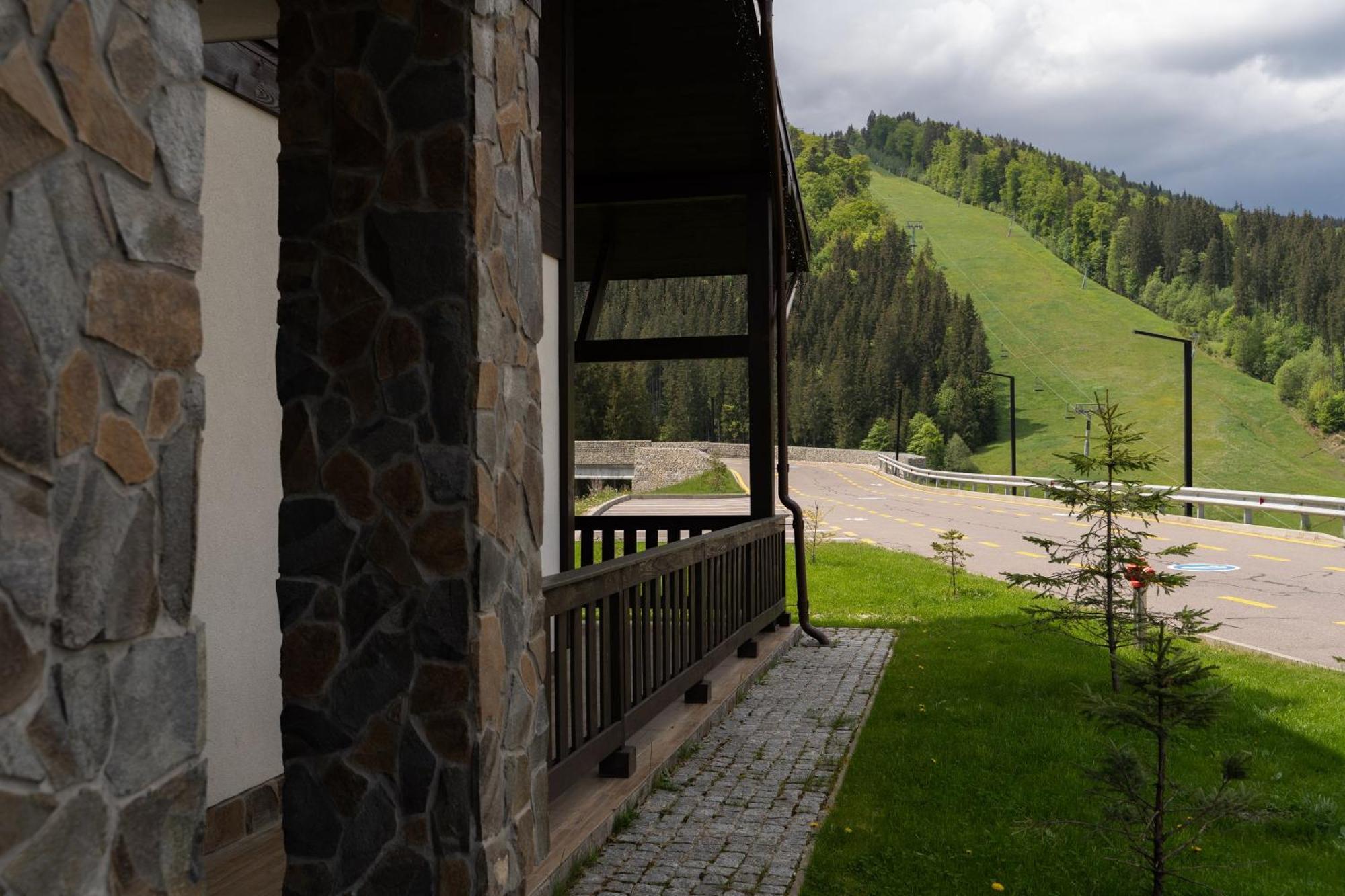 Mal'Ovanka Буковель Экстерьер фото
